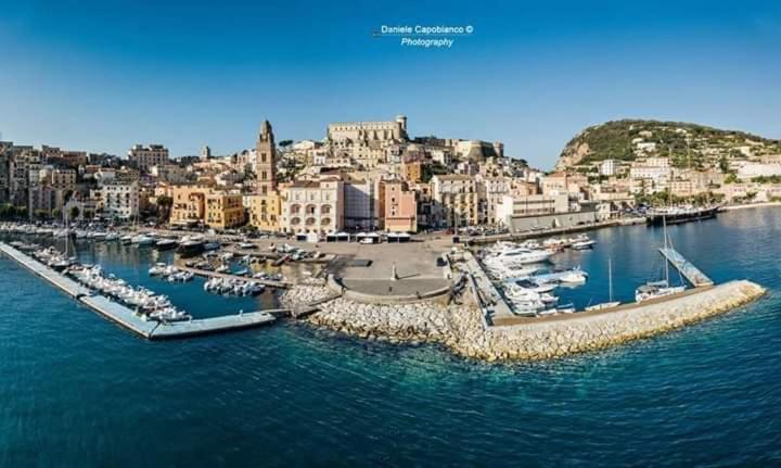 Nomad B&B Gaeta Exteriér fotografie