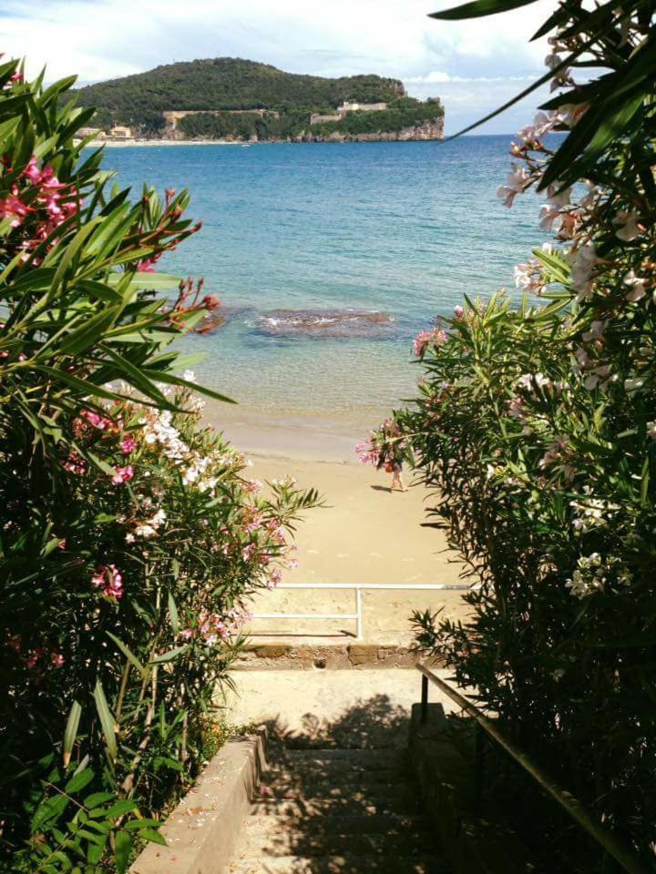 Nomad B&B Gaeta Exteriér fotografie